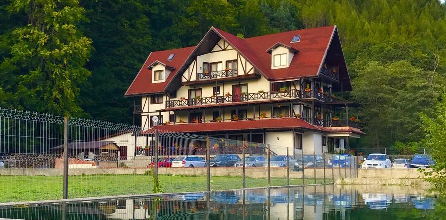 Cabana Izvoarele Doftanei
